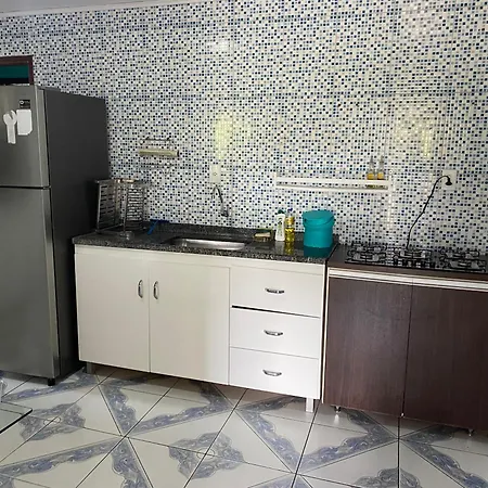 Casa Confortavel Com 3 Quartos Bonito  Exterior foto